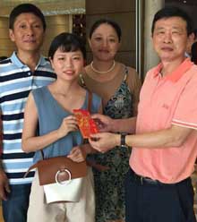 宏遠(yuǎn)化工獎勵員工子女就學(xué)形成常態(tài)