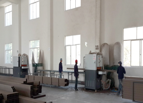 �}�\������